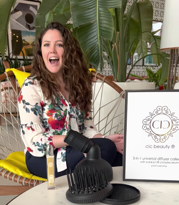 Learn about our 3 in 1 diffuser with Curly Hair Expert Cassie